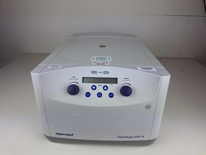 Used Eppendorf 5702 Centrifuge