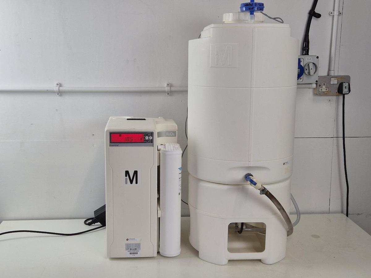 Used Millipore Sigma RioS Essential 24 Water Purification Tank