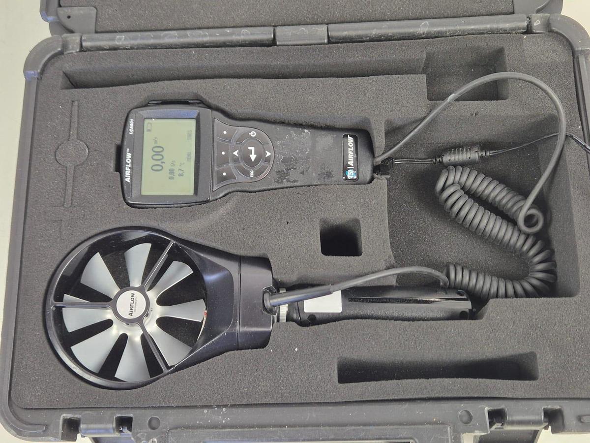 Used TSI Airflow LCA501 Rotating Vane Anemometer in Case