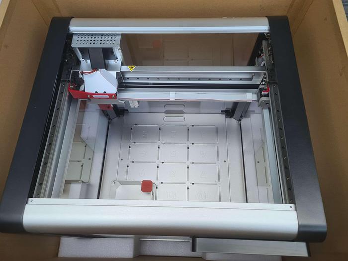 Used Unused Opentrons OT-2 with HEPA module Liquid Handling Robot in original packaging