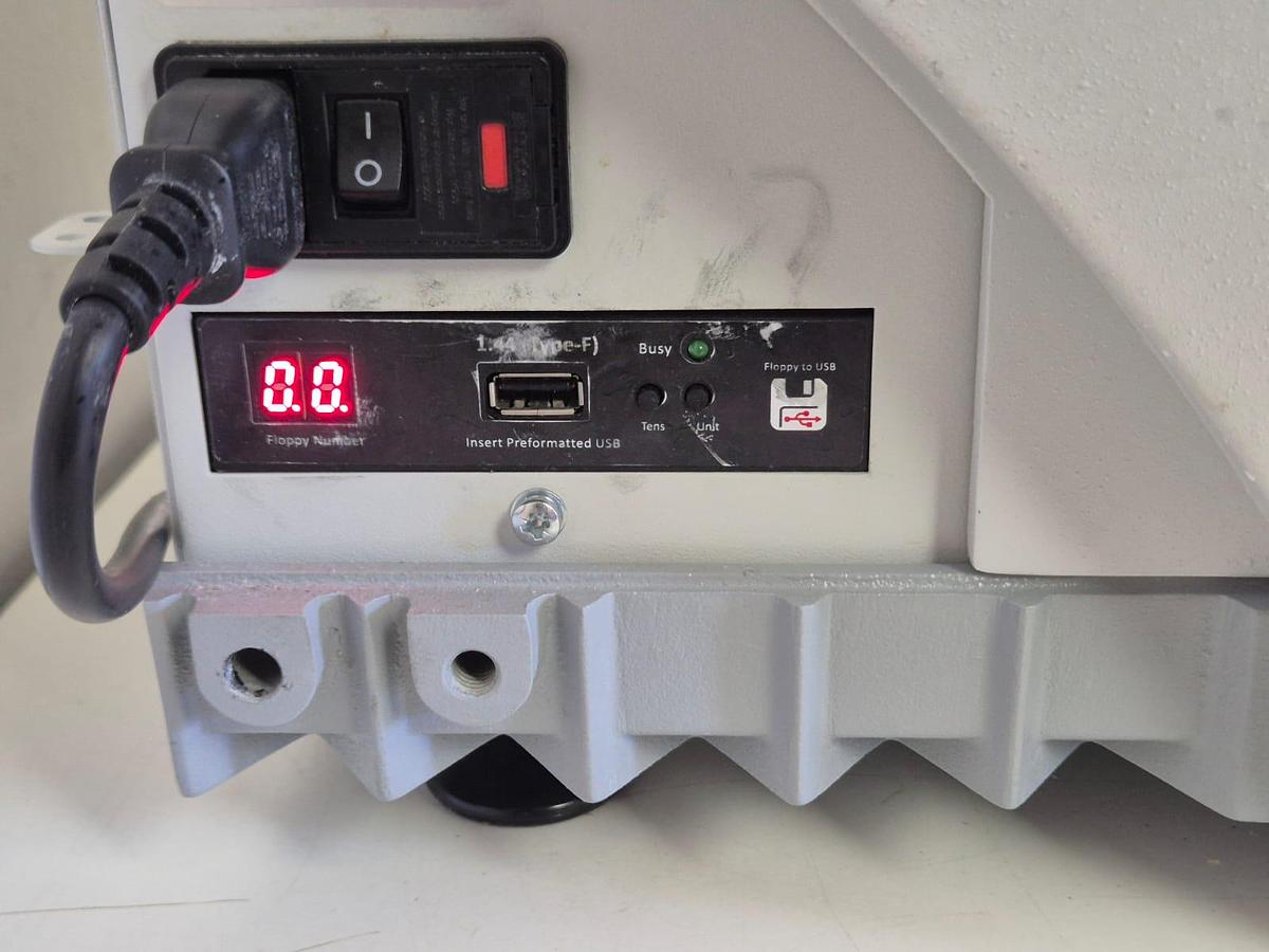 Used Thermo Scientific Clearview Coverslipper