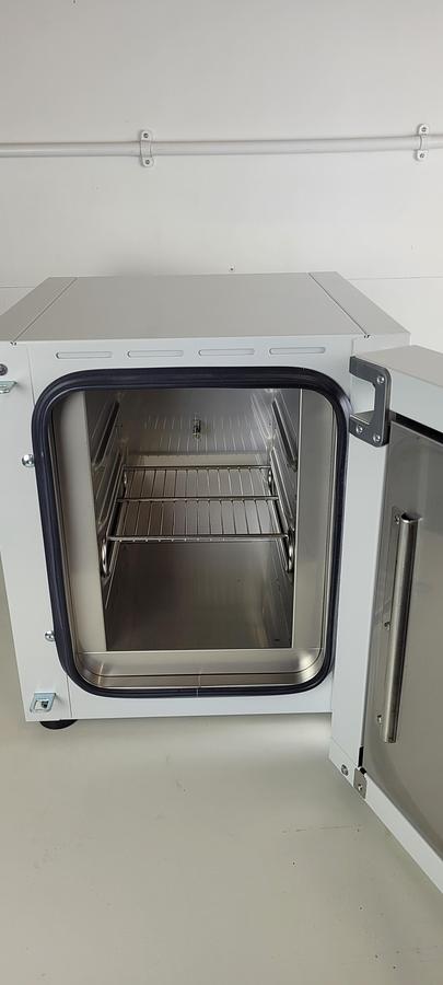 Used Binder ED23 Heating and Drying Oven