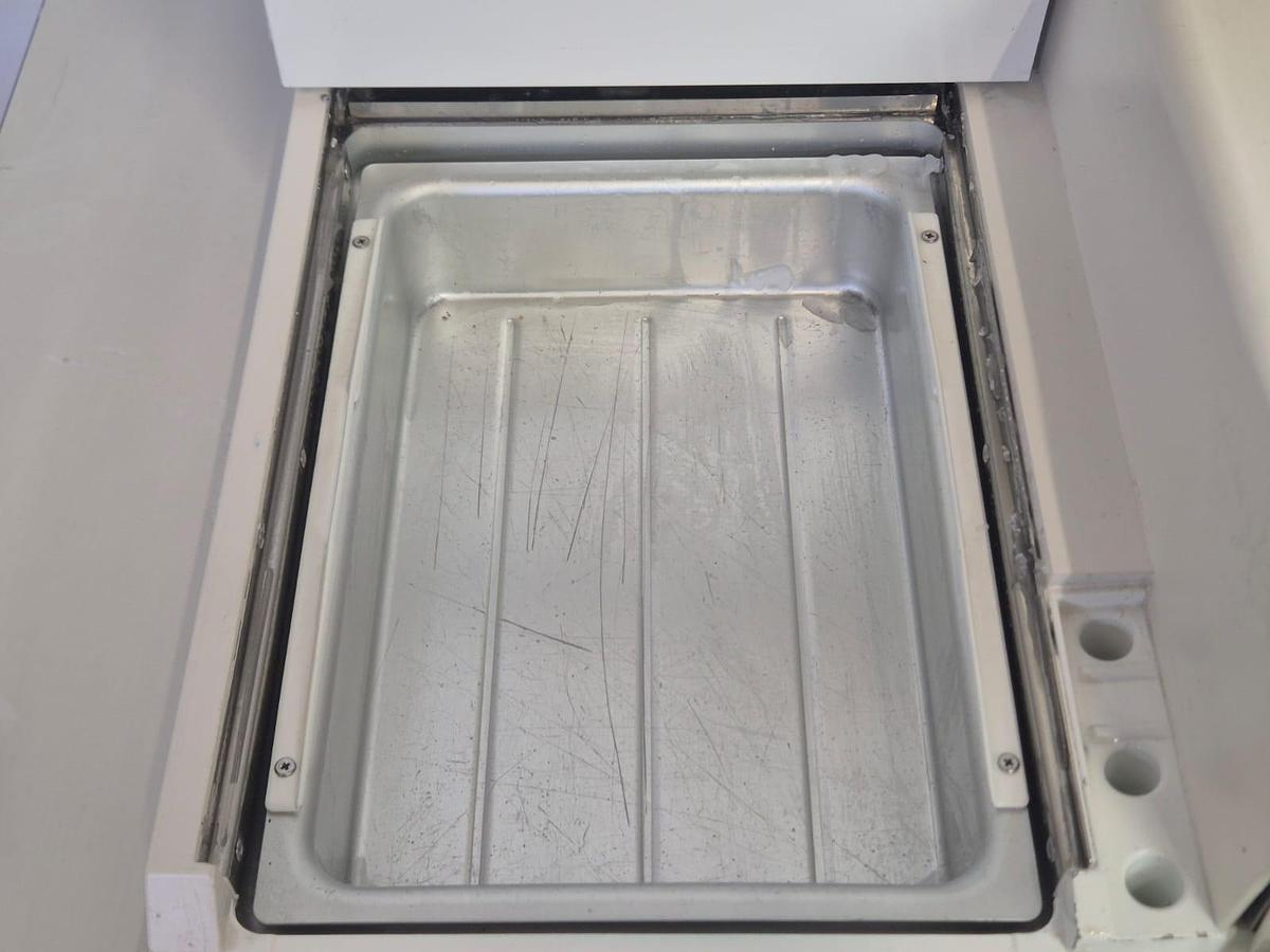 Used Sakura Tissue-Tek TEC 6 Embedding Console System
