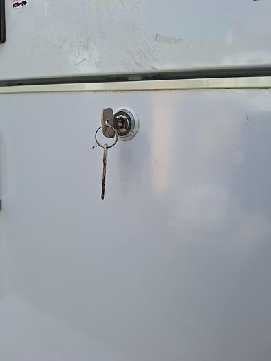 Used LMS 305 Refrigerator