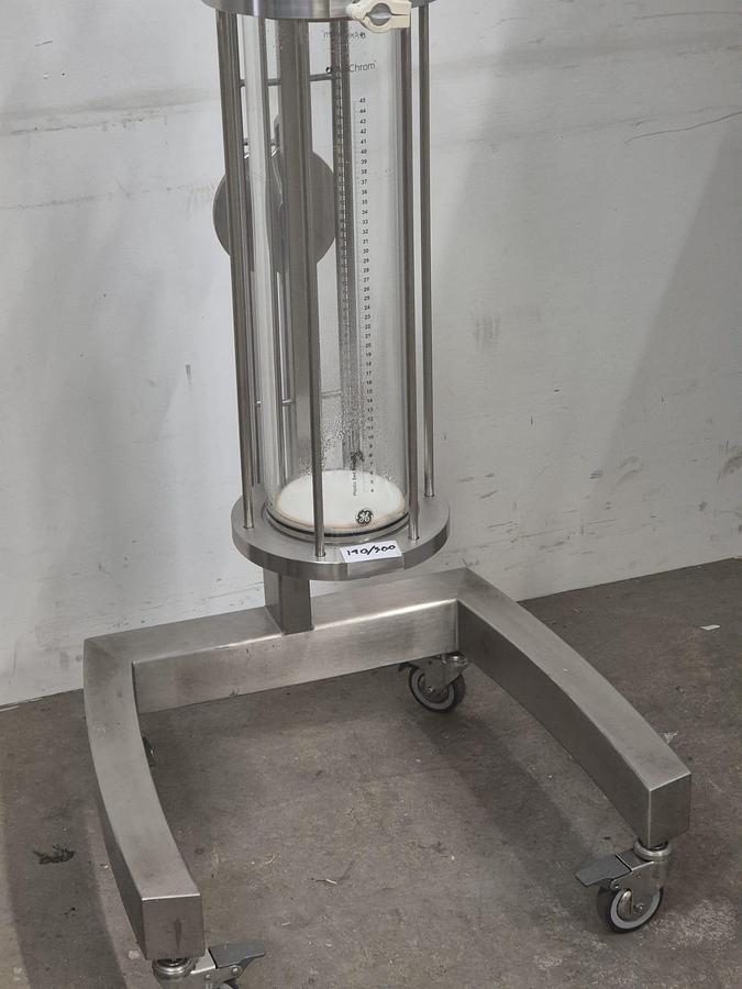 Used Axichrom 140/300 chromatography column