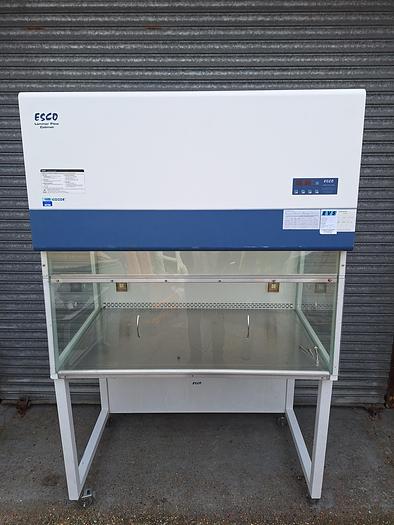 Used Esco AVC-4D1 Laminar Flow Cabinet