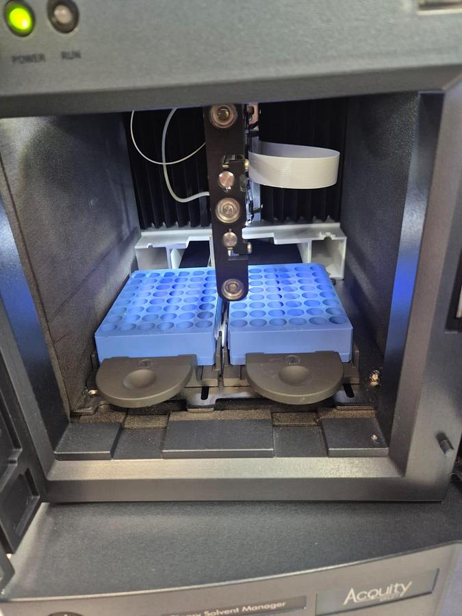 Used Waters ACQUITY UPLC System