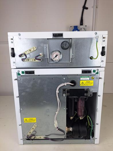 Used Peak Scientific Carona Nitrogen Generator paired with Air Compressor