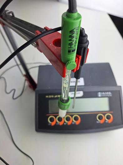 Used Hanna HI 2210 pH Meter