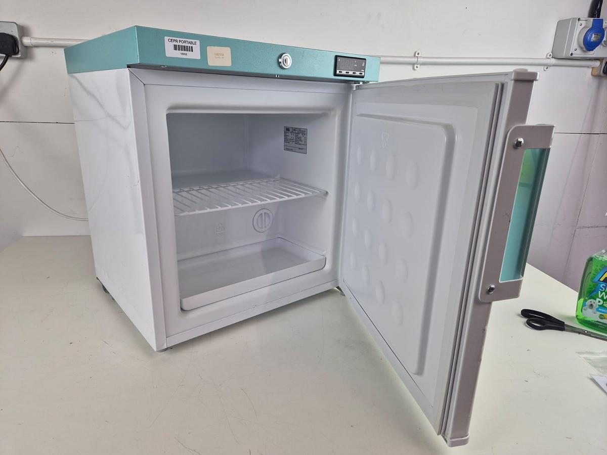 Used Lec Medical ISU27C Refrigerator