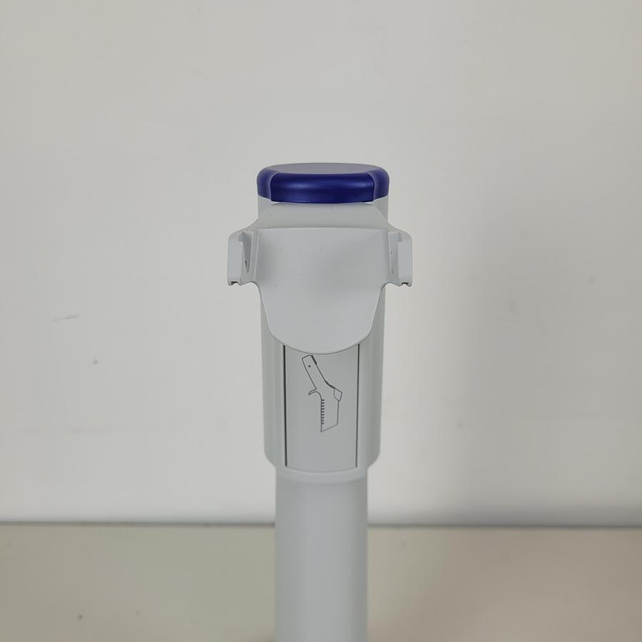 Used Eppendorf Pipette Holder