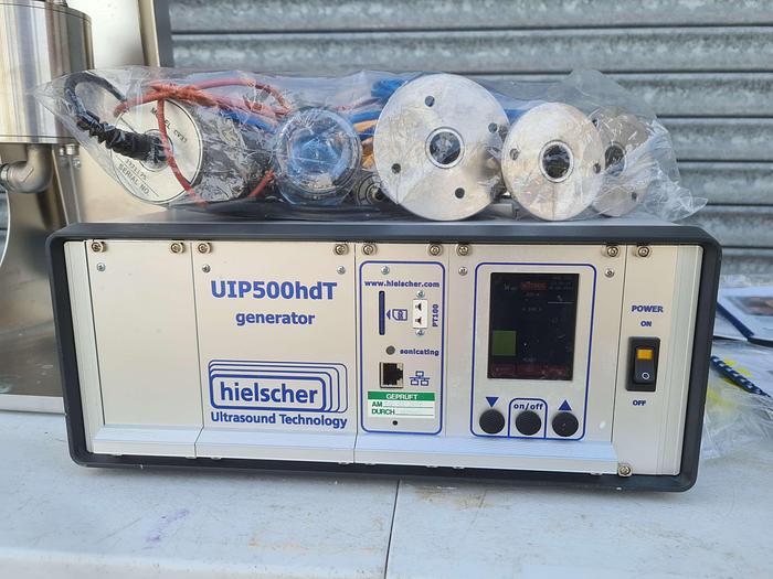 Used Hielscher flow through Sonicator UIP500hdT Transducer + Generator