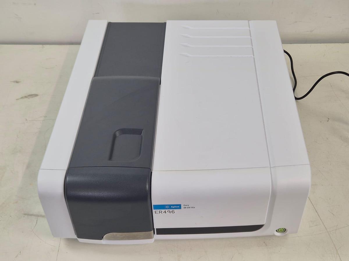 Used Agilent Carey 60 UV-Vis Spectrophotometer