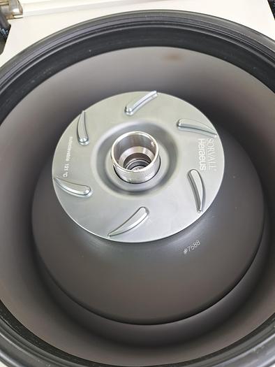 Used Heraeus Biofuge Primo R Refrigerated Centrifuge