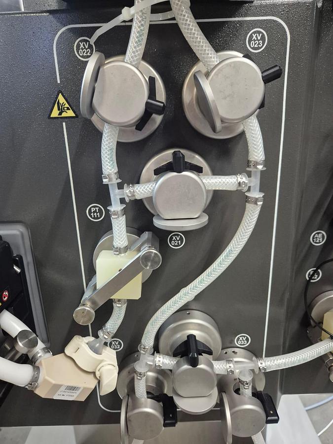 Used ÄKTA ready™ Chromatography System