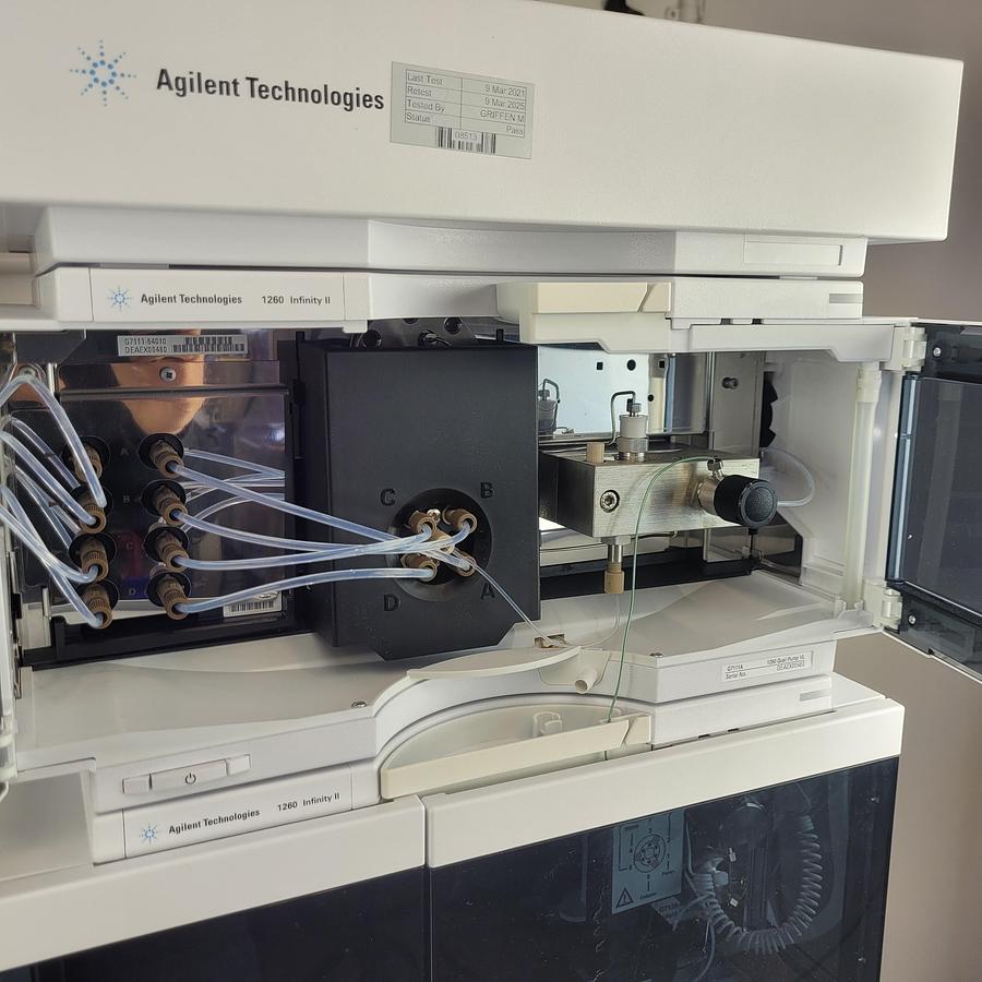 Used Agilent Cary 1260 infinity HPLC system