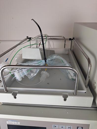 Used Waters Alliance e2695 HPLC