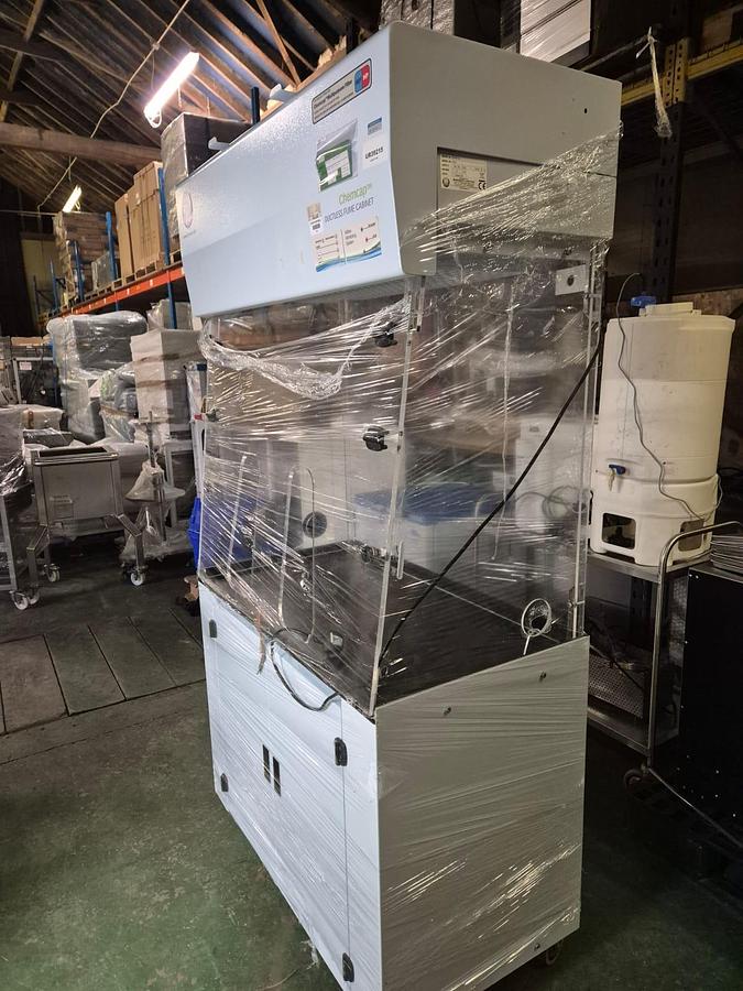 Used Bigneat Chemcap Ductless Fume Cabinet