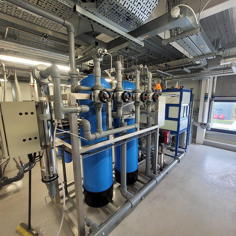 Used BWT Carbon Filter System