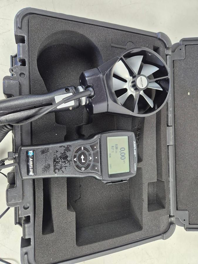 Used TSI Airflow LCA501 Rotating Vane Anemometer in Case