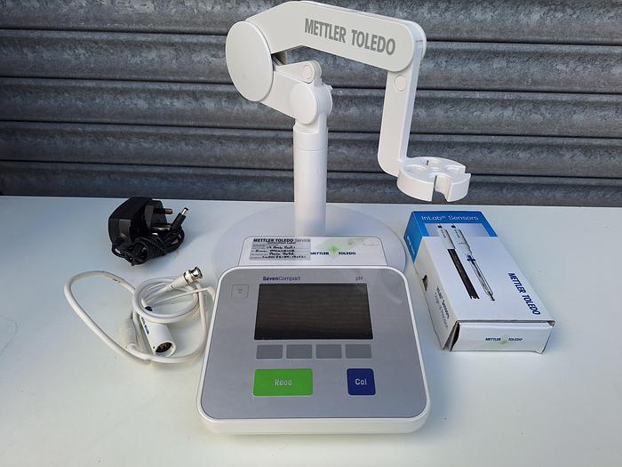 Used Mettler Toledo SevenCompact S210 PH Meter