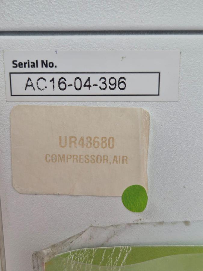 Used Peak Scientific Nitrogen Generator Corona 1010 + Corona compressor
