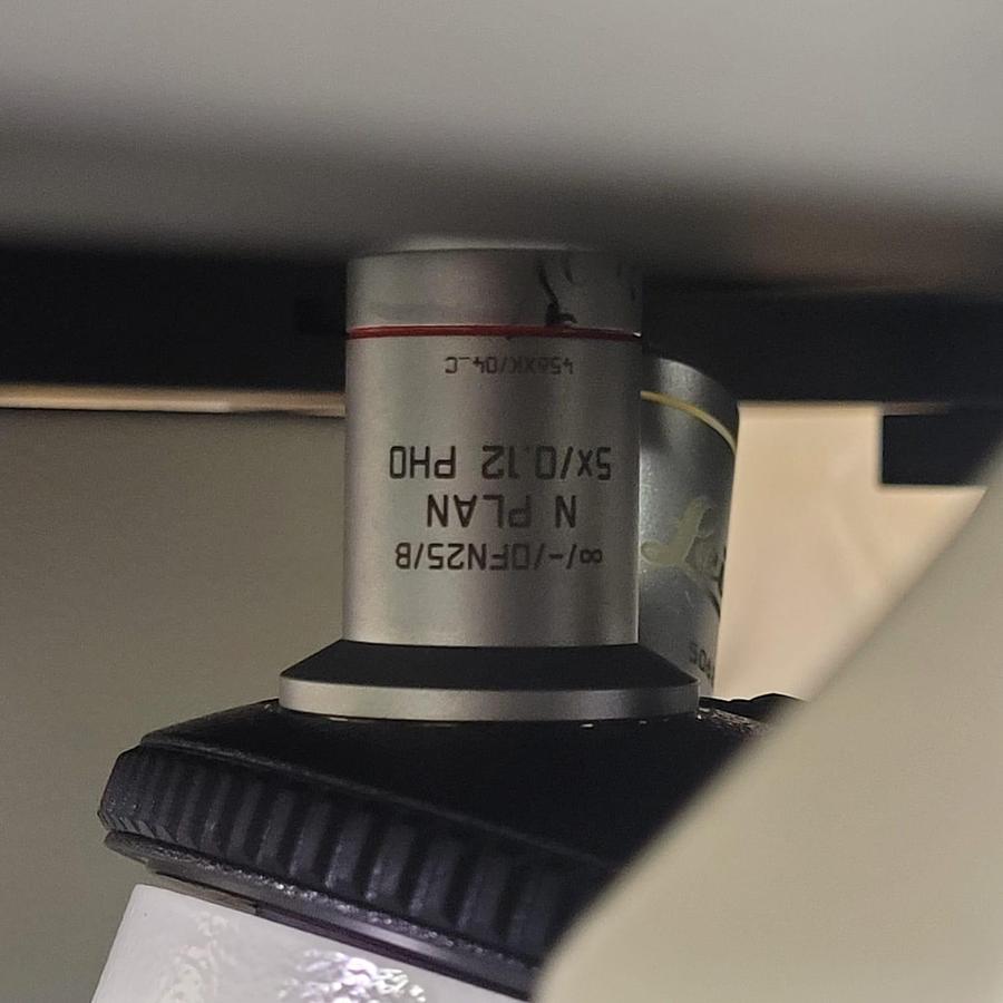 Used Leica DMi1 Microscope