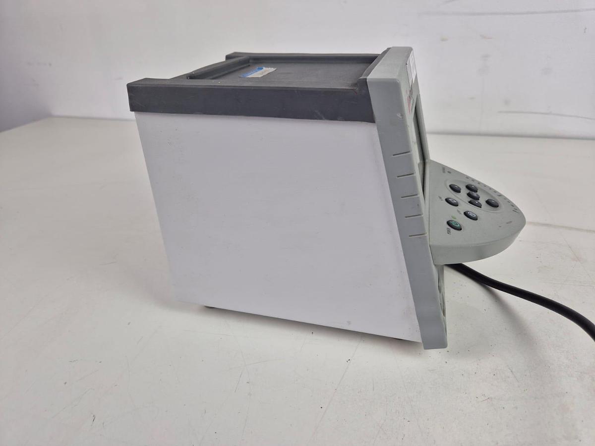 Used Invitrogen PowerEase 500 Power Supply
