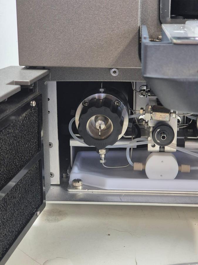 Used Waters 2489 Alliance HPLC System