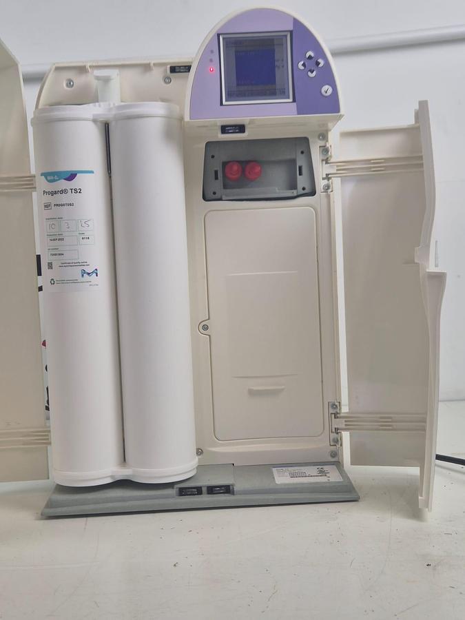 Used Millipore Elix Advantage Water Purification System