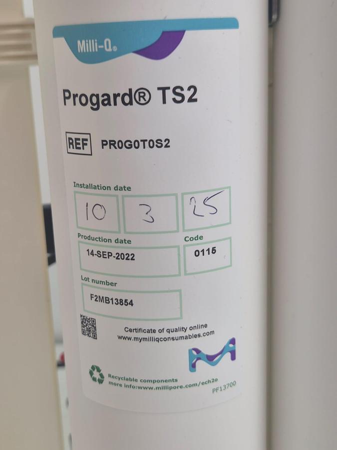 Used Millipore Elix Advantage Water Purification System