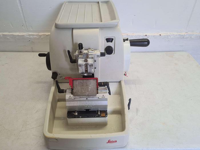 Used Leica RM2235 Manual Microtome