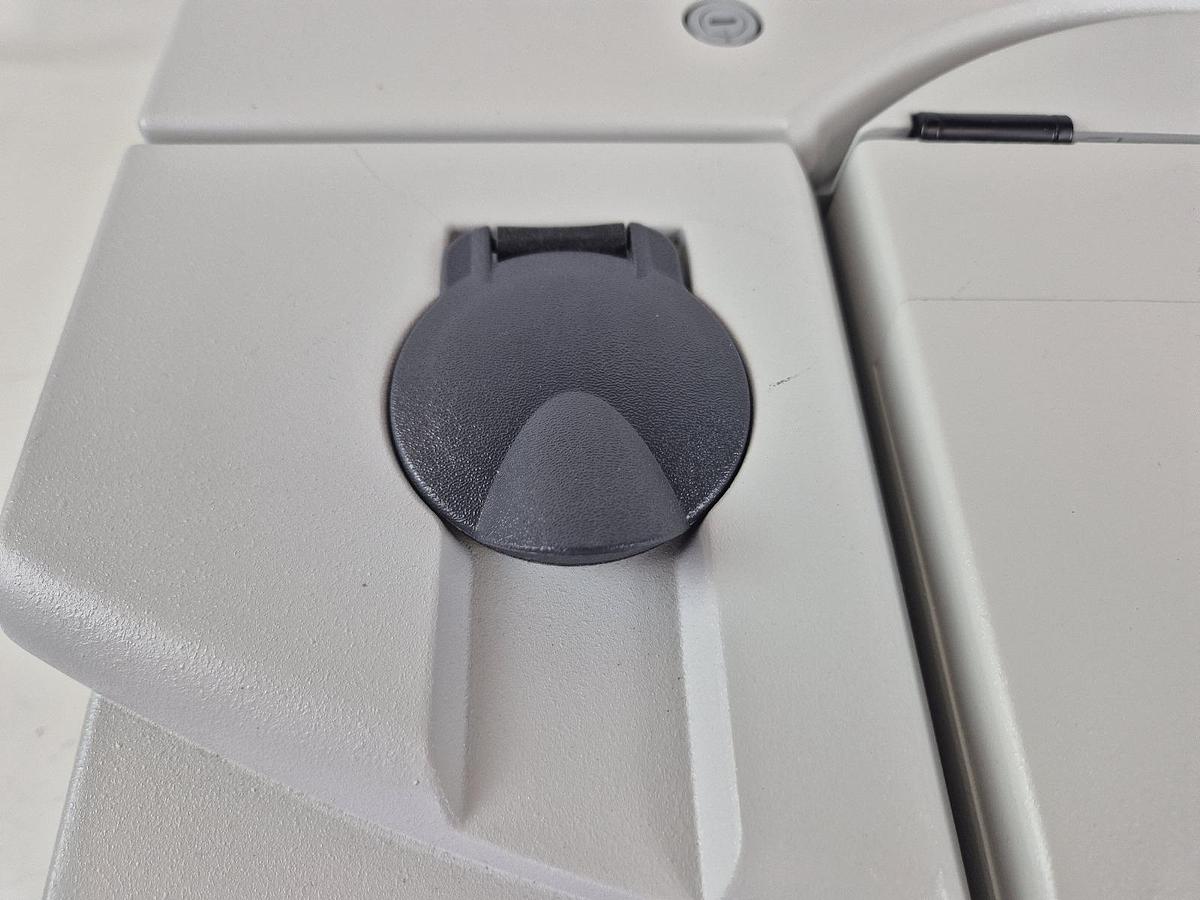 Used Thermo Scientific Nicolet IS50 FT-IR Spectrometer + 2 Packs accessories