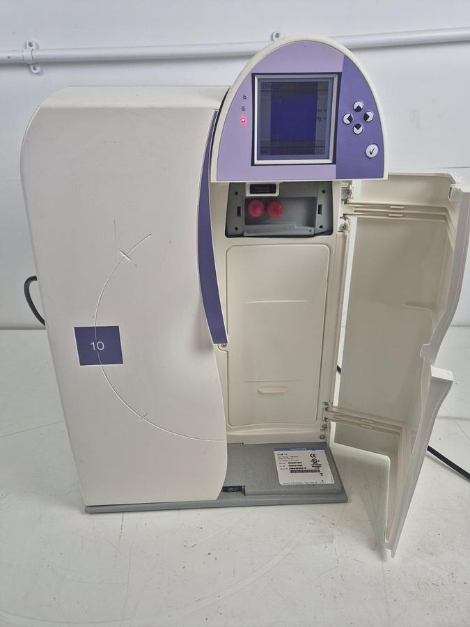 Used Millipore Elix Advantage Water Purification System