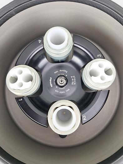 Used Eppendorf 5702 Centrifuge