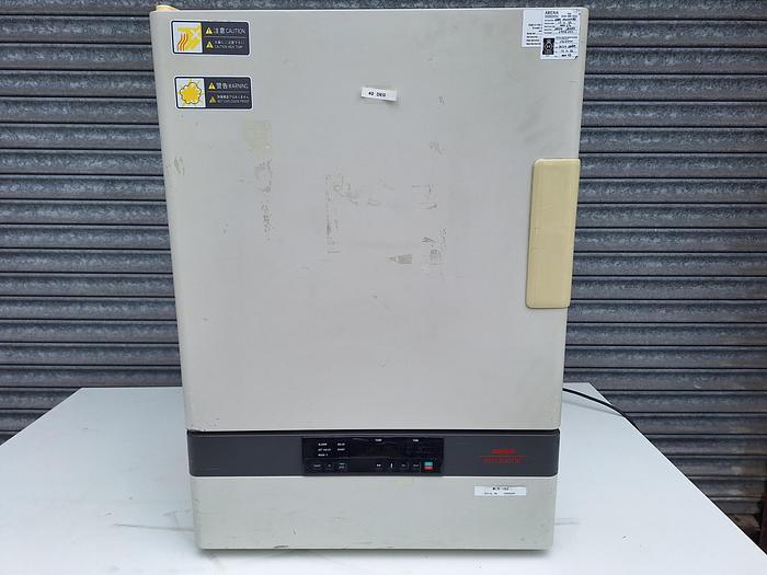 Used Sanyo MIR-162 Incubator