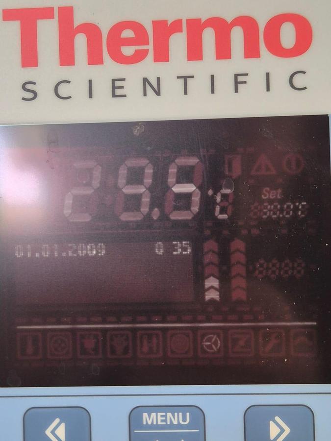 Used Thermo Scientific IMH180 Heratherm Incubator