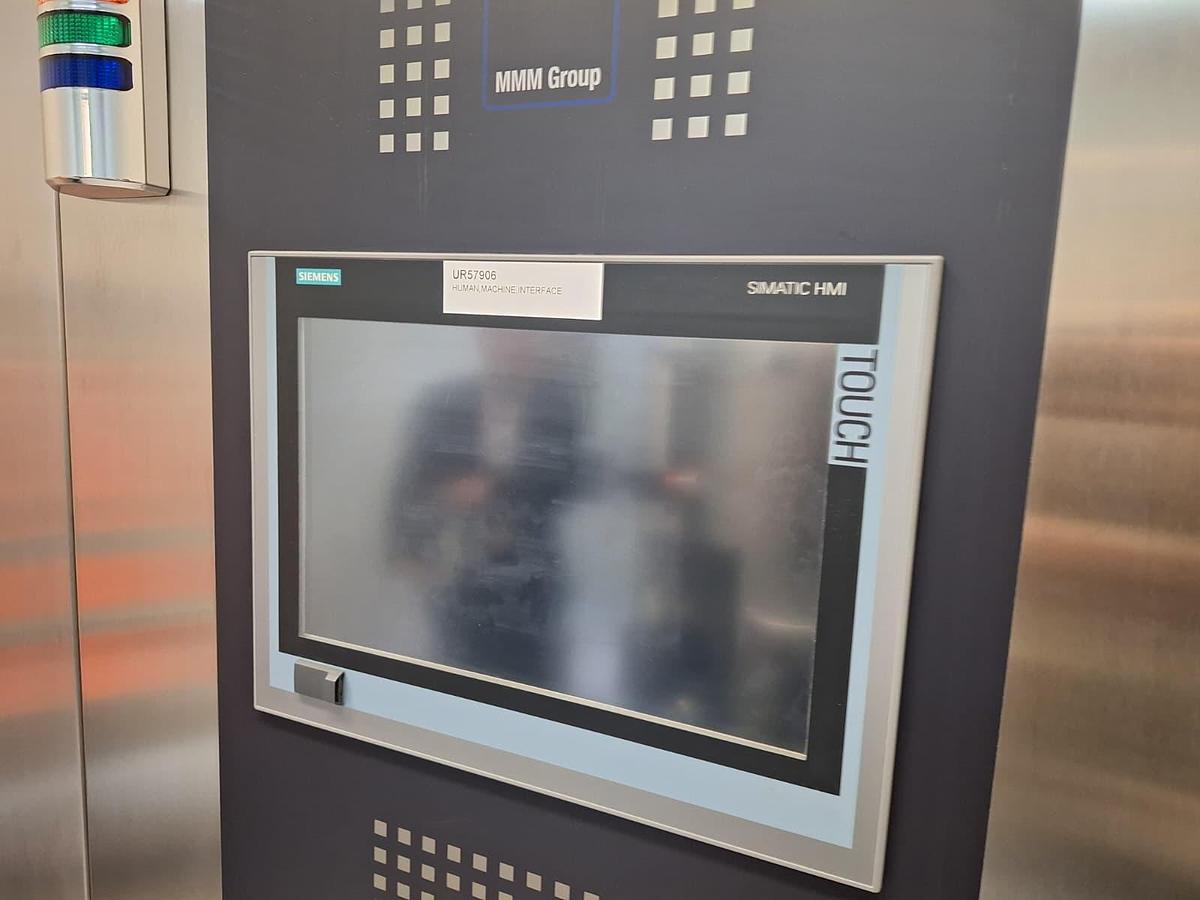 Used MM Group Vakulab HL Medical Autoclave