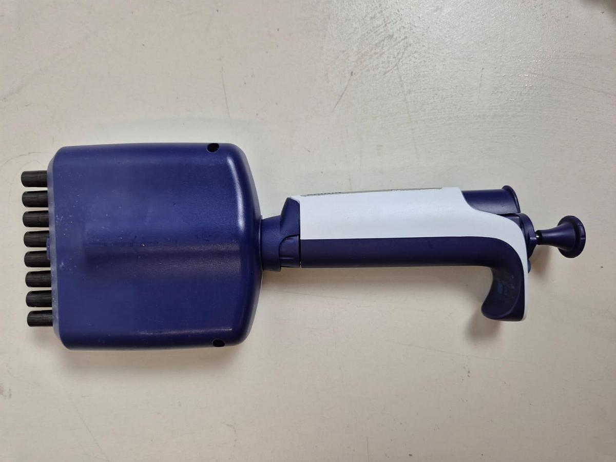 Used RAININ Pipet-Lite XLS 1200 8 Chanel Pipeter