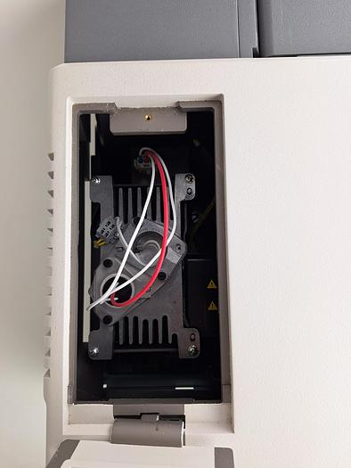 Used Beckman Coulter DU 800 UV-Vis spectrophotometer