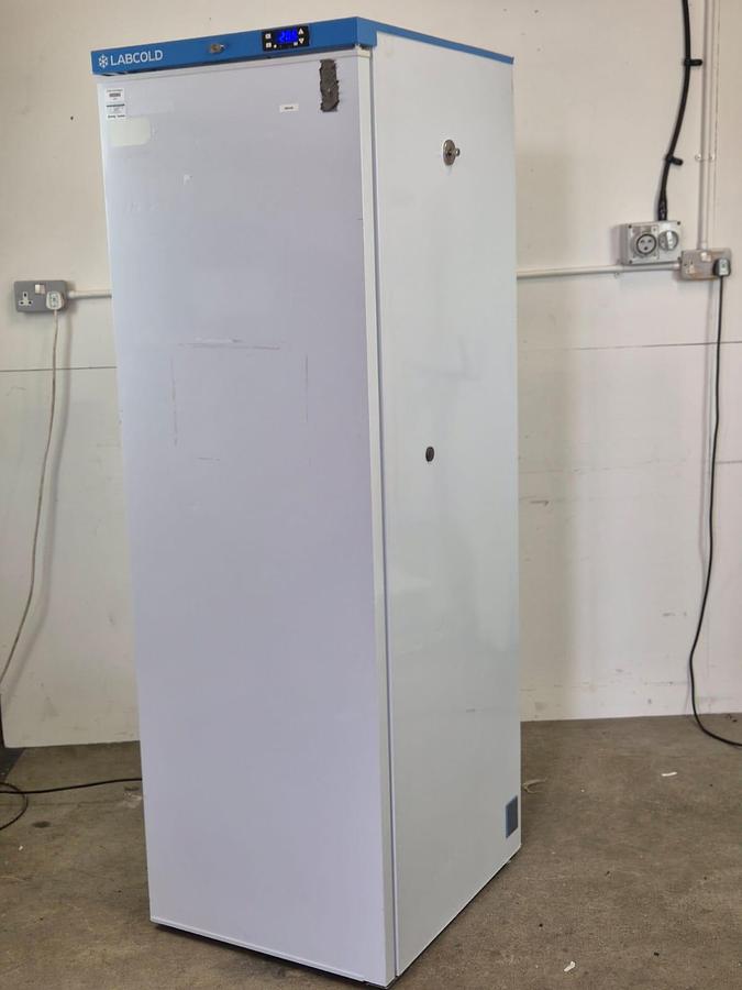 Used LABCOLD RLDF1510 Climatic Class 4 Refrigerator