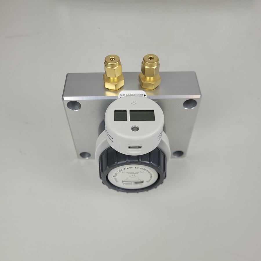 Used Restek SGT Baseplate Single Position plus SGT Superclean Gas Filter Kit