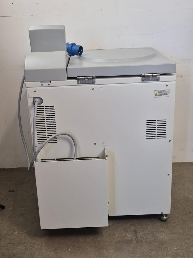 Used Thermo Fisher Scientific  