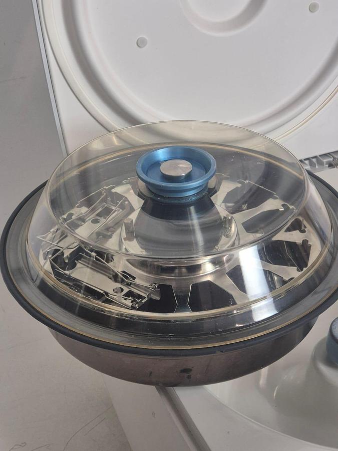 Used Thermo Scientific Cytospin 4 Centrifuge