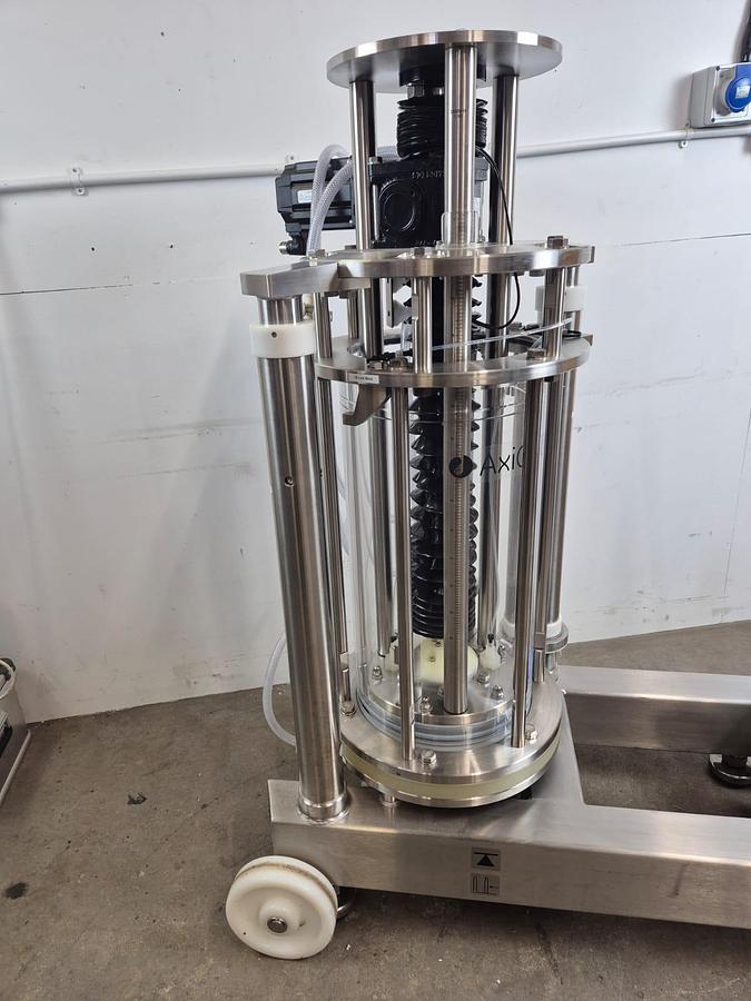 Used AxiChrom 300/300 Chromotography Column