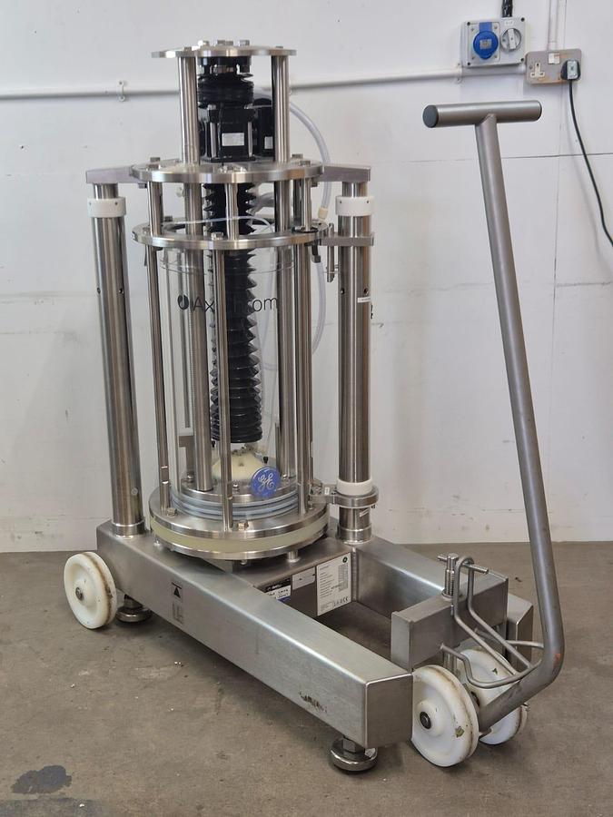 Used AxiChrom 300/300 Chromotography Column