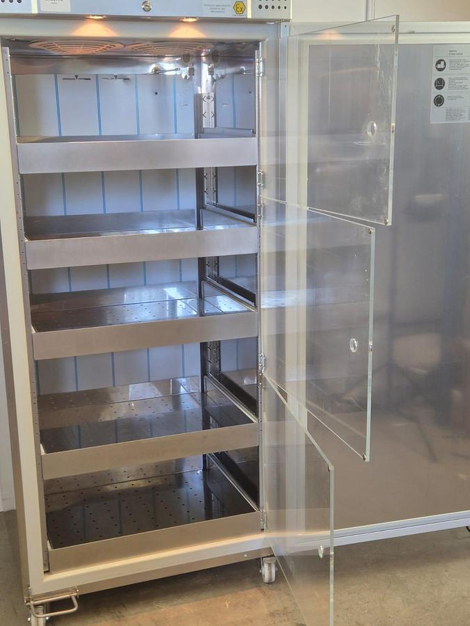 Used Gram R290 Fridge