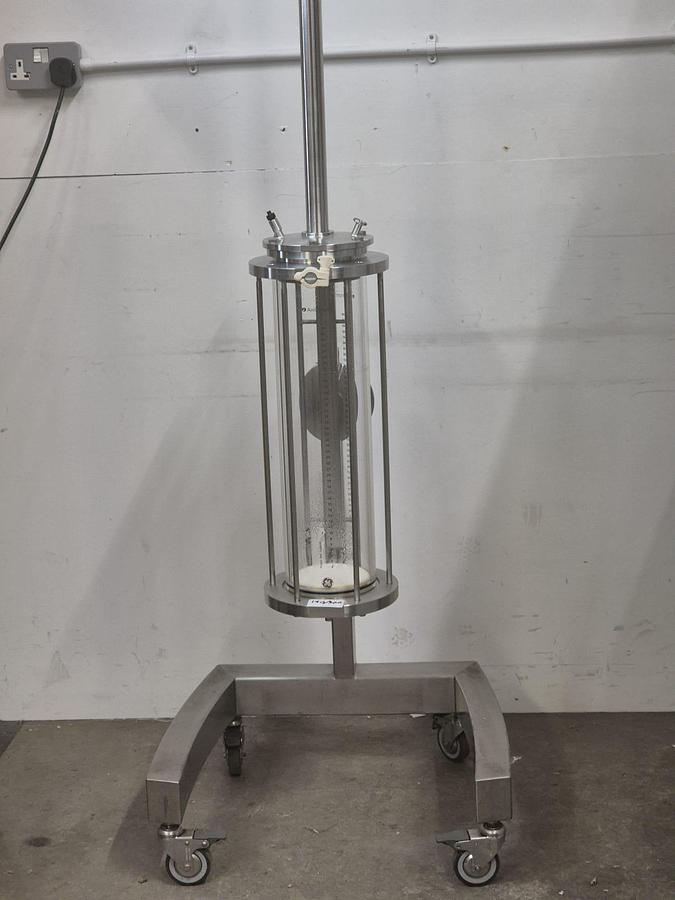 Used Axichrom 140/300 chromatography column
