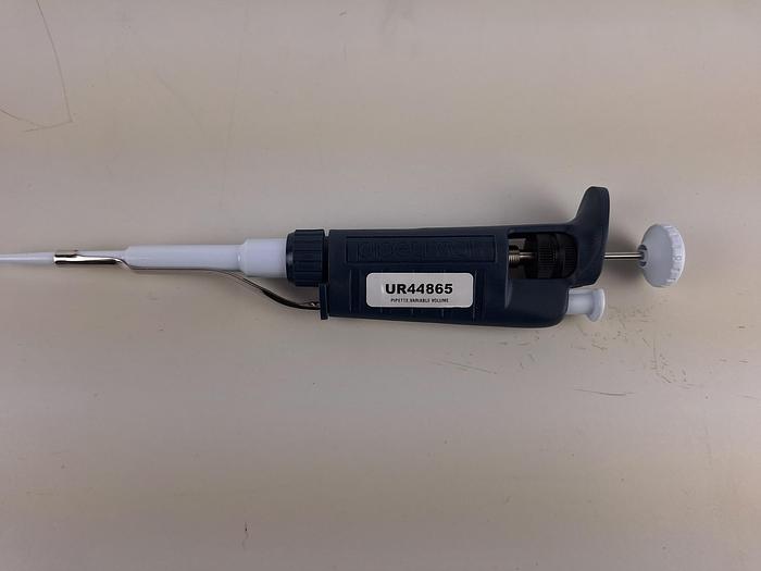 Used Gilson Pipetman Liquid handling device