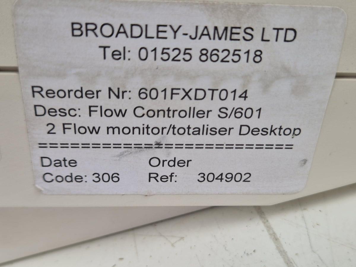 Used Broadley-James Corporation Flow Controller S/601 Flow Controller